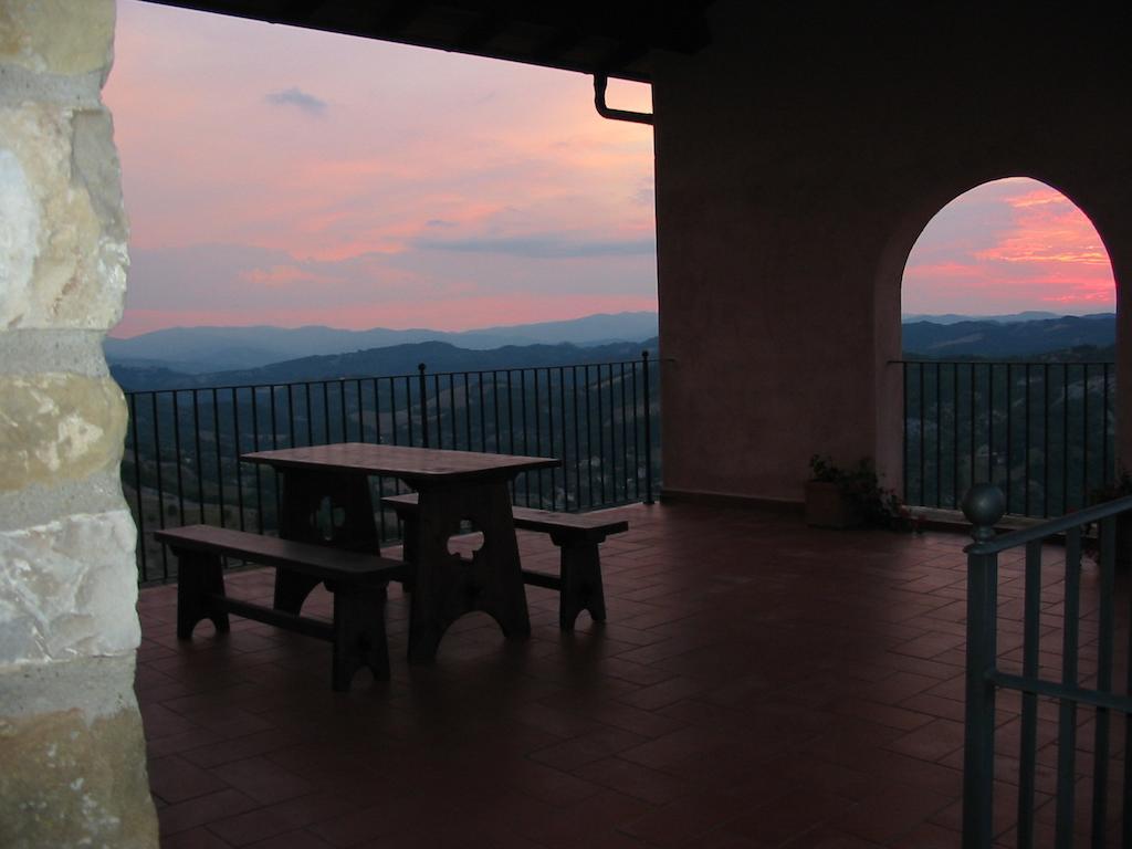 Agriturismo Monte Valentino Pietralunga  Kamer foto